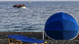Inmigración: Grecia, los turistas dejan de mirar para otro lado