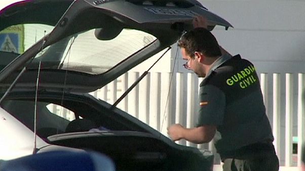 Polizia spagnola insegue narcotrafficanti a Gibilterra. Tensione Londra-Madrid Polizia spagnola insegue narcotrafficanti a Gibilterra. Tensione Londra-Madrid