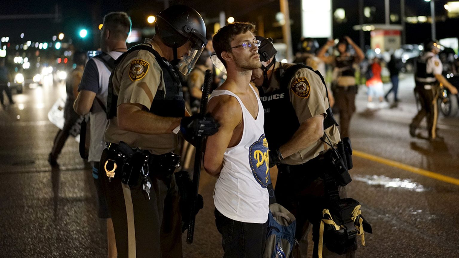 Ferguson'da olağanüstü hal ilan edildi