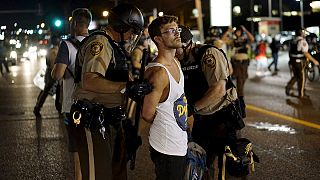 Estado de emergencia en Ferguson por los violentos sucesos en el aniversario de la muerte de Michael Brown