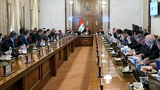 Irak'ta yönetim reformu meclisten geçti