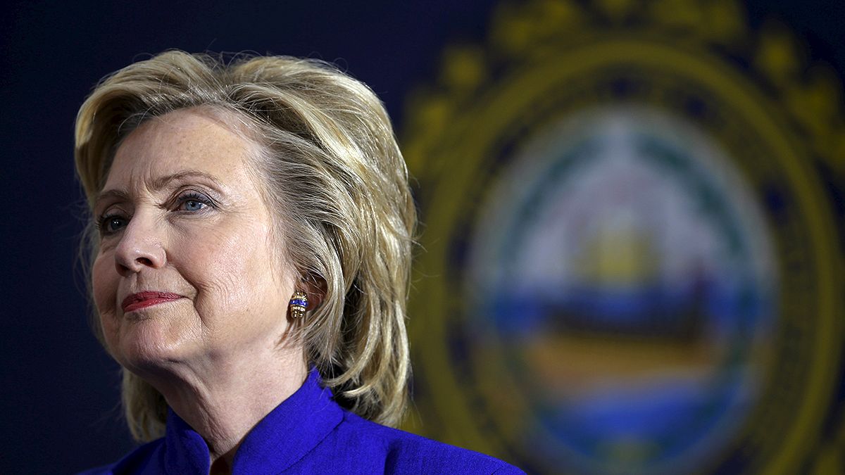 Clinton händigt E-Mail-Server aus
