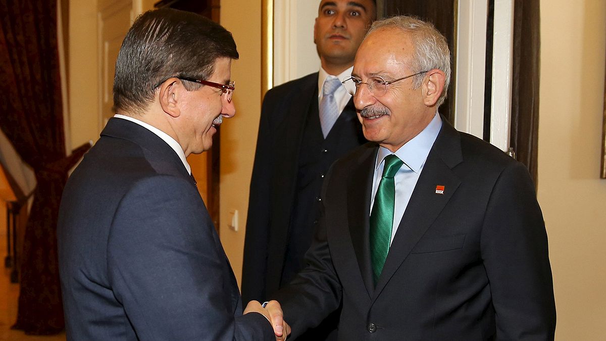 Başbakan Davutoğlu: "Erken seçim güçlü ihtimal"