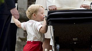William e Kate denunciam assédio dos paparazzi ao príncipe George