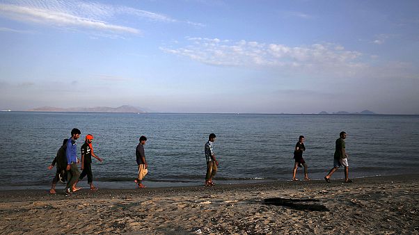 Κως: Στο πλοίο «Ελ.Βενιζέλος» οι Σύριοι - Διαμαρτυρίες άλλων μεταναστών Κως: Στο πλοίο «Ελ.Βενιζέλος» οι Σύριοι - Διαμαρτυρίες άλλων μεταναστών