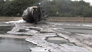 Lorry aluminium spill sets German motorway on fire