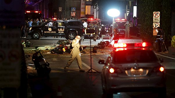 انفجار في بانكوك يودي بحياة 16 شخصا وجرح ما لايقل عن 80 آخرين انفجار في بانكوك يودي بحياة 16 شخصا وجرح ما لايقل عن 80 آخرين