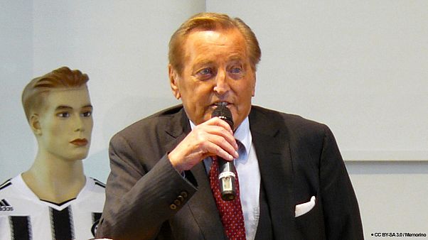 Trauer um Mayer-Vorfelder, einen einflussreichen Fußball-Funktionär Trauer um Mayer-Vorfelder, einen einflussreichen Fußball-Funktionär