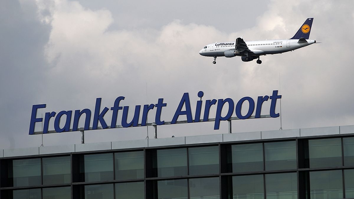 Grecia concede 14 de sus aeropuertos a la empresa alemana Fraport