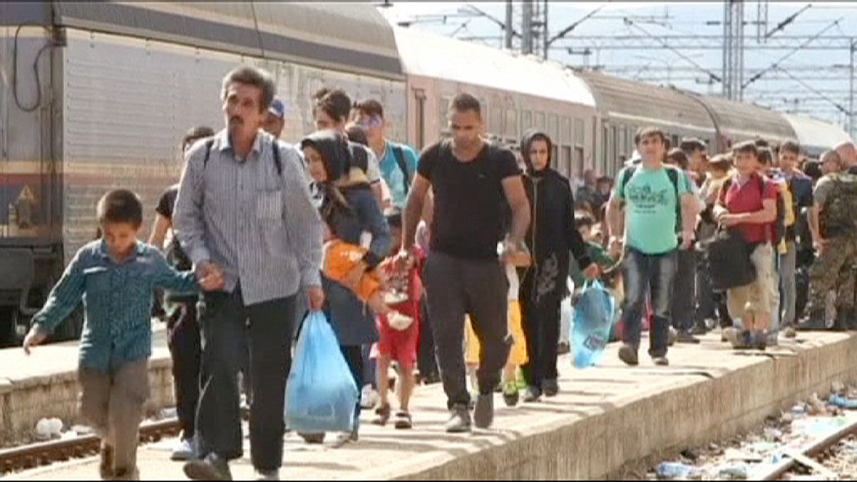 Greeces moves migrants from Kos