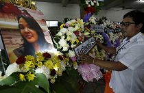 Tailândia: Vítimas do atentado vão a enterrar