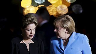 Brasilianisch-deutsche Regierungskonsultationen: Merkel und sechs Minister in Brasilia eingetroffen
