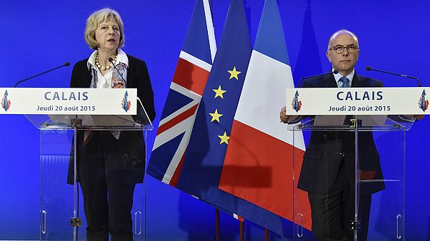 El acuerdo franco-británico para afrontar la crisis de Calais pone en el punto de mira a los responsables del tráfico de inmigrantes El acuerdo franco-británico para afrontar la crisis de Calais pone en el punto de mira a los responsables del tráfico de inmigrantes