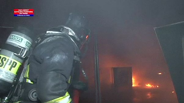 Violent incendie à la Cité des sciences de Paris Violent incendie à la Cité des sciences de Paris