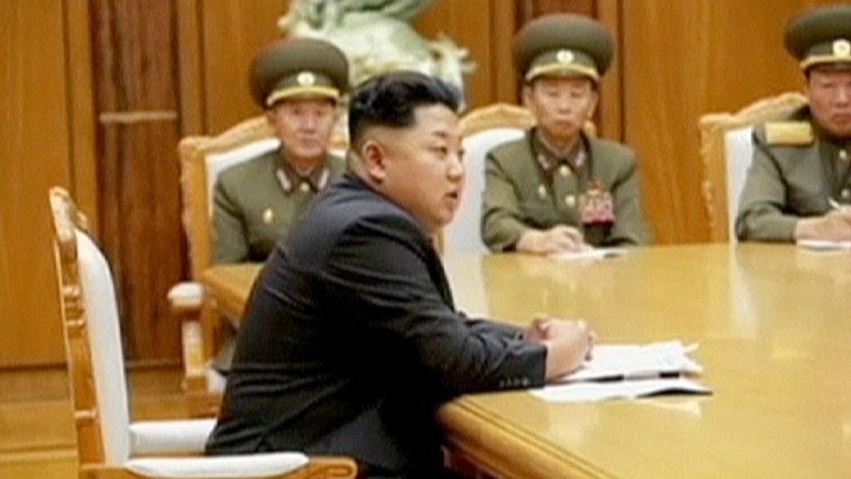 КНДР: Ким Чен Ын привел войска в полную боеготовность