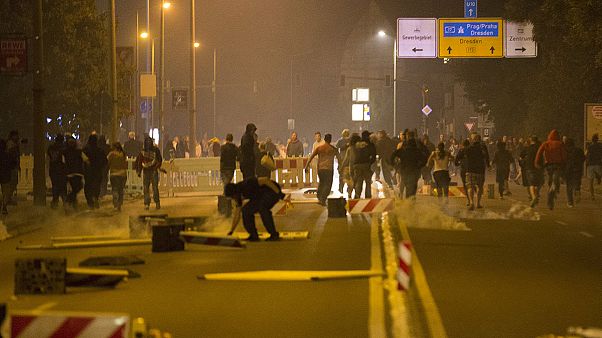 No al razzismo e SOS a Bruxelles. Berlino: "Indegne le violenze di Haidenau" No al razzismo e SOS a Bruxelles. Berlino: "Indegne le violenze di Haidenau"