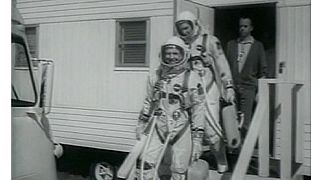 لباس فضانوردی نیل آرمسترانگ، ترمیم می شود