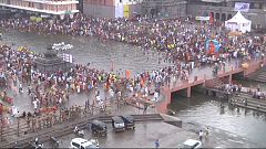 Hindus launch Kumbh Festival with mass bathing