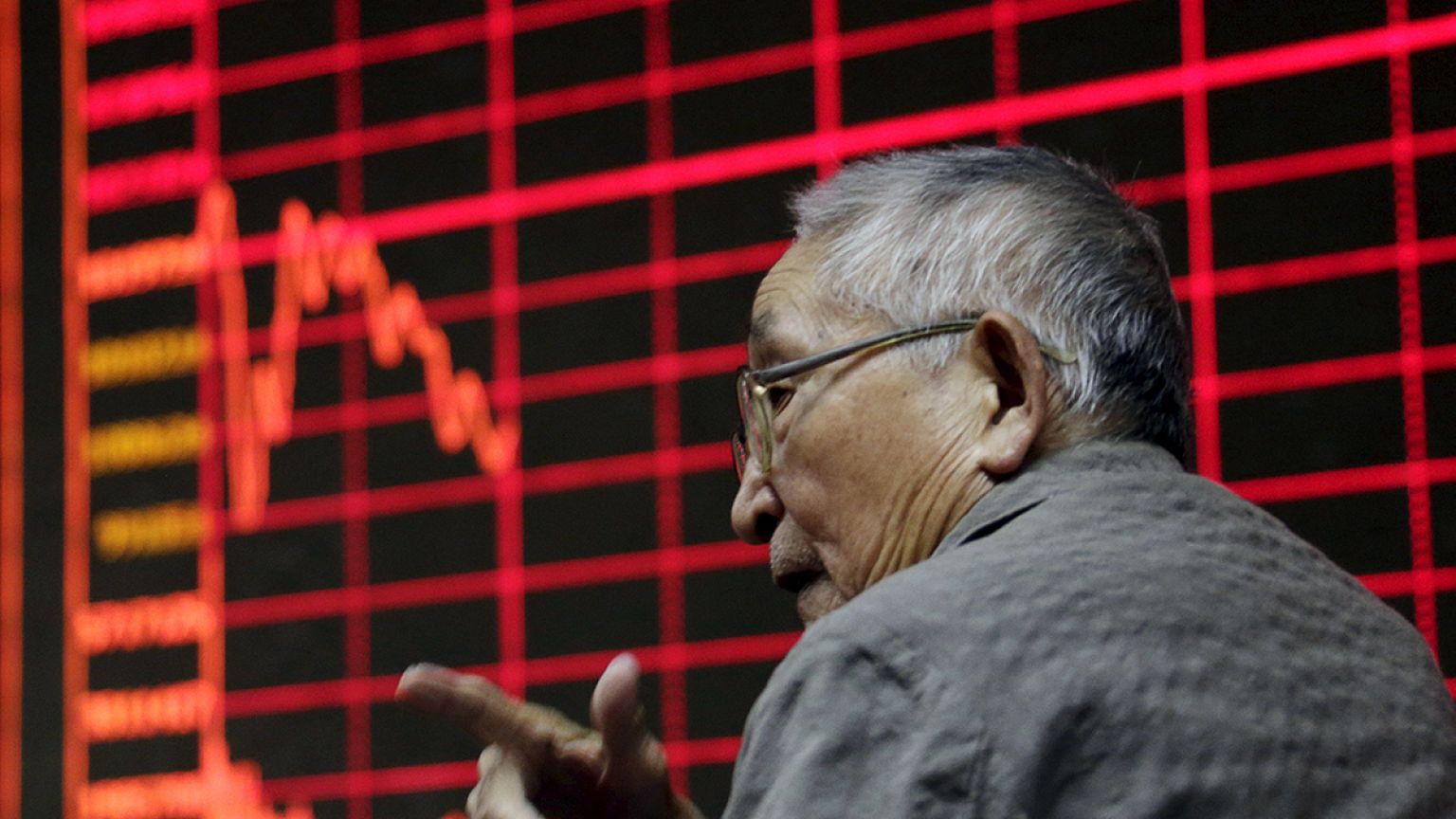 Volatilidad en las bolsas asiáticas tras los recortes de tipos de interés en China