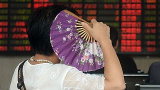 Chinese investors remain fearful as market volatility continues