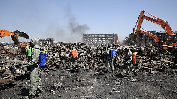 إيقافات في الصين على خلفية انفجارات تيانجين إيقافات في الصين على خلفية انفجارات تيانجين