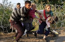 ادامه ورود مهاجران به مجارستان، نا کارآمدی سیم خاردارها در مرز با صربستان