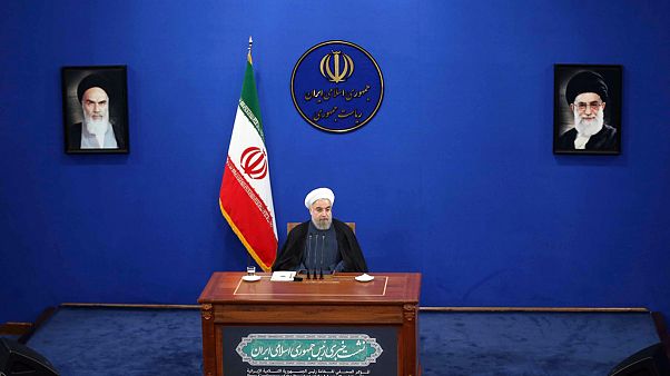 موضعگیری روحانی درباره موسوی و کروبی: باید مسائل را در چارچوب منافع ملی نهایی کنیم موضعگیری روحانی درباره موسوی و کروبی: باید مسائل را در چارچوب منافع ملی نهایی کنیم