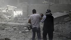 In Syrien bombardieren Regierungstruppen Vororte von Damaskus - IS-Terroristen zerstören größten Tempel in Palmyra