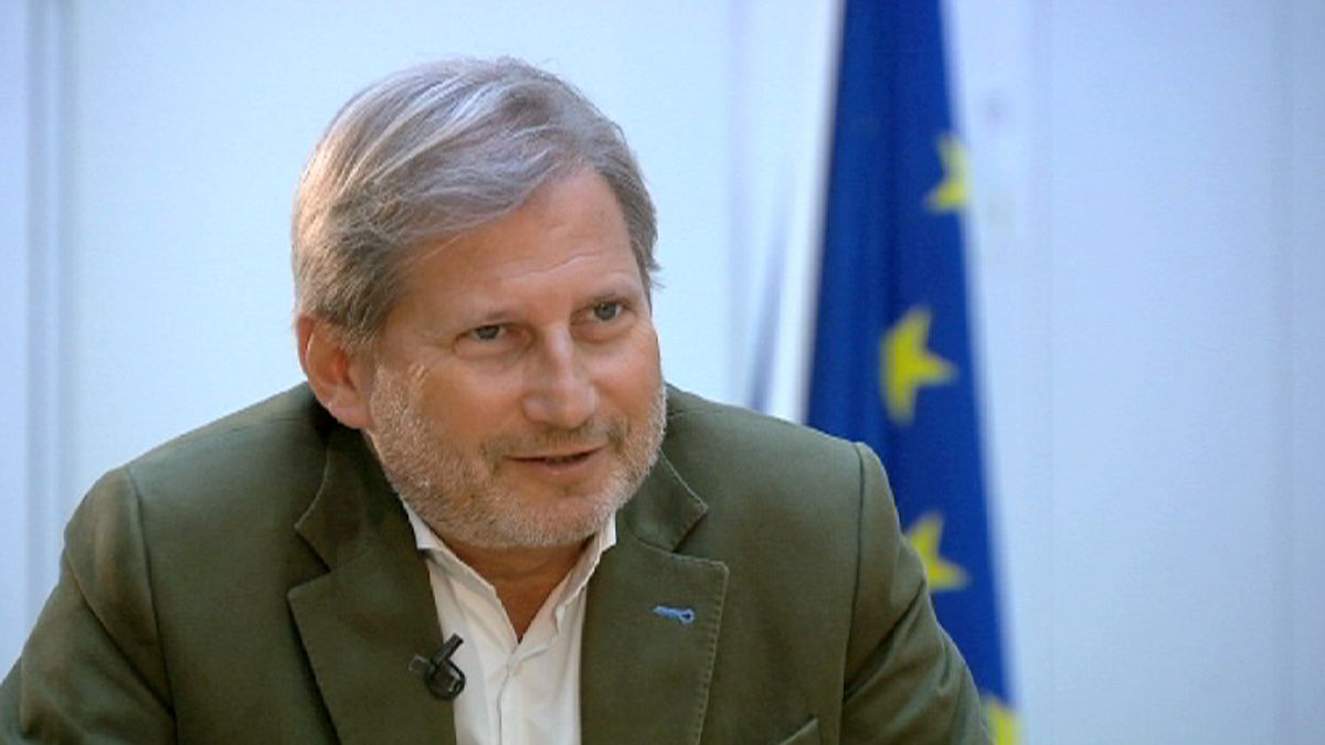 Γ. Χαν, επίτροπος Διεύρυνσης: «Μόνο μια ενιαία ευρωπαϊκή απάντηση είναι η σωστή»
