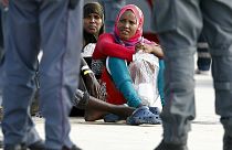 Bruxelas deverá pedir a Estados-membros que recebam mais 120 mil refugiados