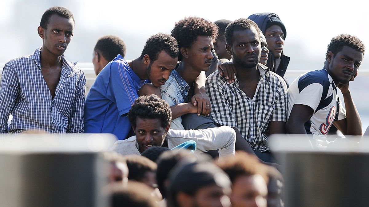 Кризис с мигрантами: в итальянском порту арестованы два контрабандиста