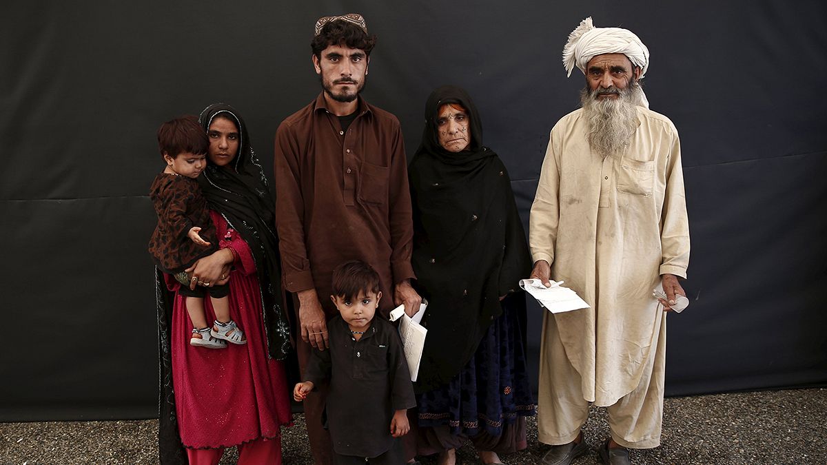 Afghanen aus Pakistan kehren in die Heimat zurück