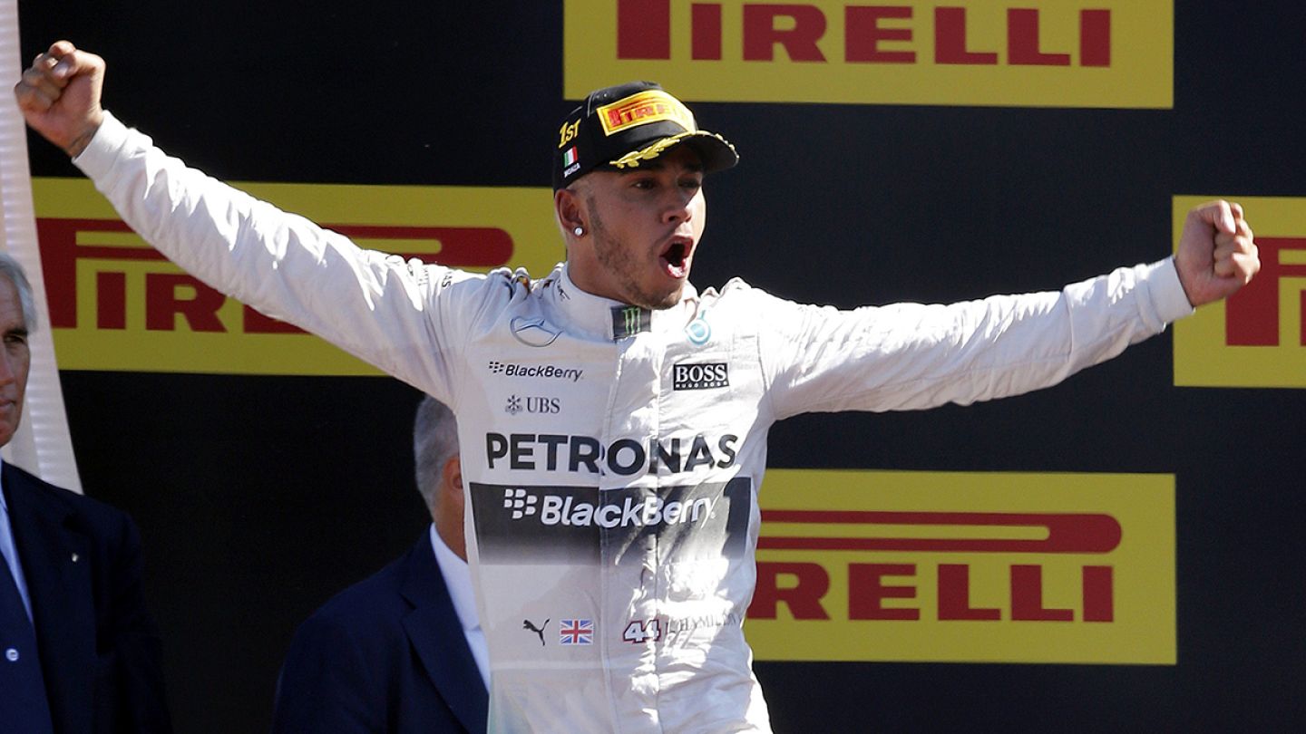 Hamilton victorious in Monza ahead of Rosberg