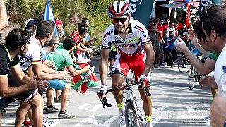 Vuelta: Rodriguez si prende la 15a tappa, Aru resta in rosso per 1"