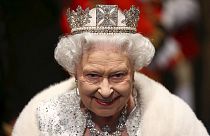 La reine Elizabeth II va battre cette semaine le record de longévité sur le trône britannique