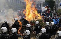 Bruxelles paralizzata dalle proteste degli agricoltori e allevatori europei
