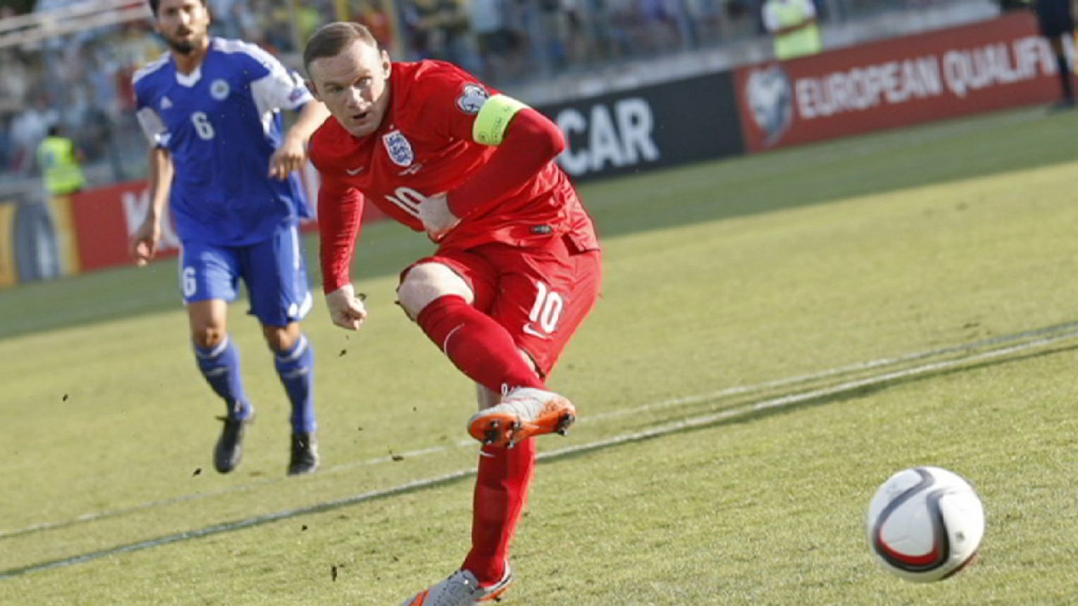 Rooney és Izland is történelmet írt