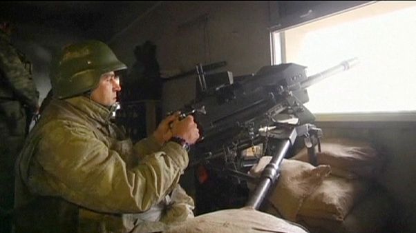 تركيا تضرب المتمردين الأكراد شمال العراق.. و مقتل 10 عناصر شرطة أتراك في تفجير حافلة تركيا تضرب المتمردين الأكراد شمال العراق.. و مقتل 10 عناصر شرطة أتراك في تفجير حافلة