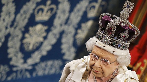 Ηνωμένο Βασίλειο: Η βασίλισσα Ελισάβετ γράφει ιστορία Ηνωμένο Βασίλειο: Η βασίλισσα Ελισάβετ γράφει ιστορία