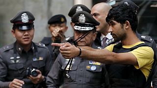 Bangkok: bomb suspect shows police where he handed device over