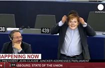 Merkel arcával tiltakozott az olasz képviselő
