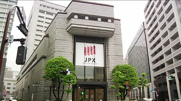 Японский биржевой индекс Nikkei побил рекорд 2008 года Японский биржевой индекс Nikkei побил рекорд 2008 года