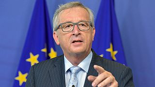 EU's Juncker urges governments to accept refugee quota plan