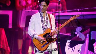 Image: Prince performs