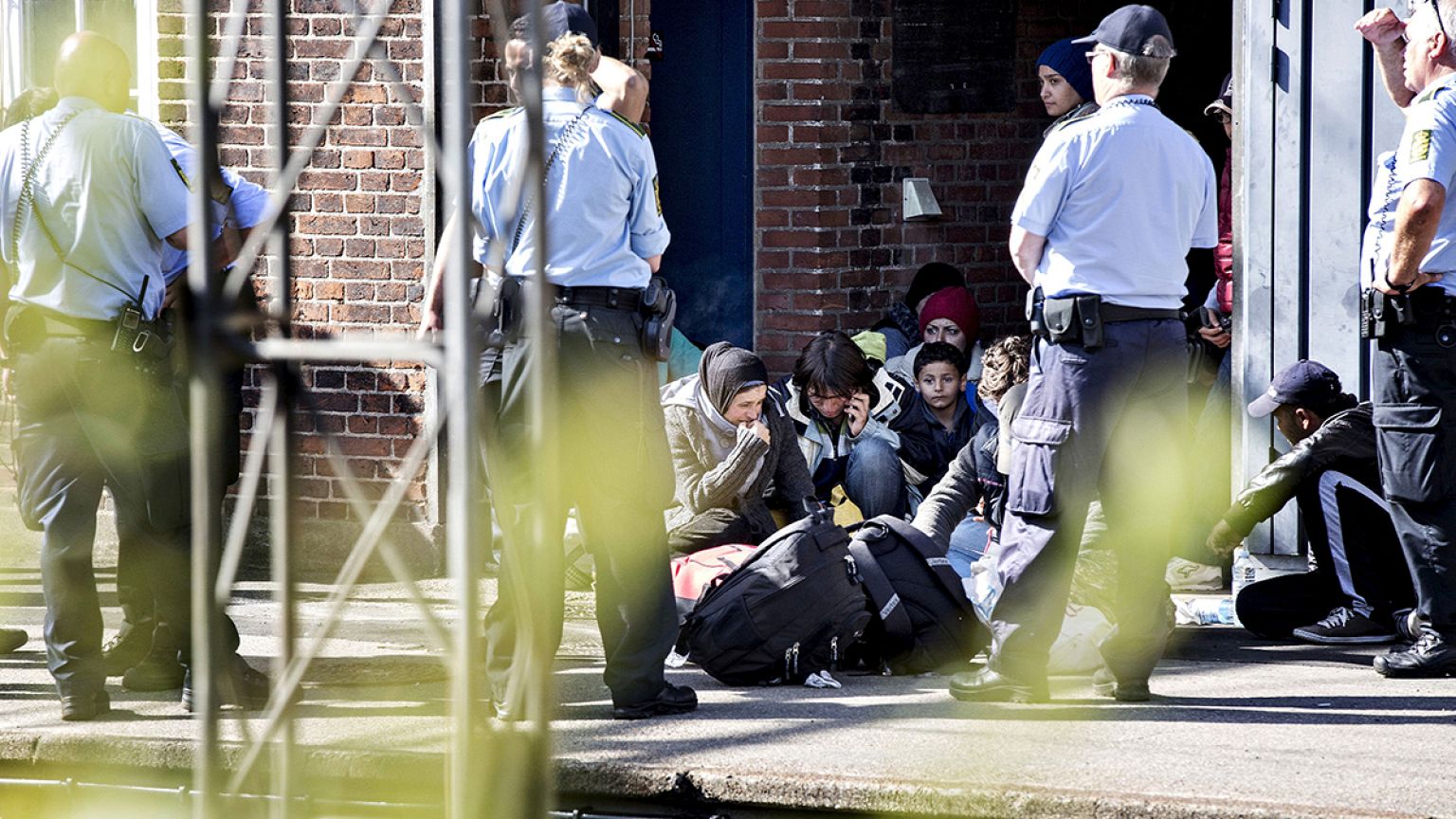 Flüchtlingsansturm auf Dänemark: Bahnverkehr an deutsch-dänischer Grenze eingestellt