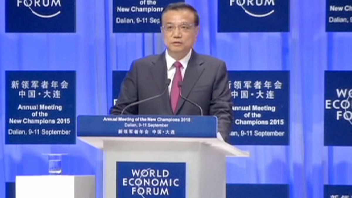 A kínai gazdaságot védte Li Ko-csiang kormányfő