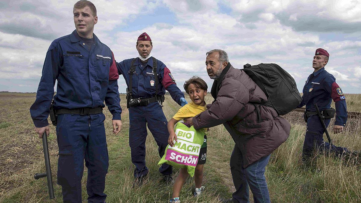 ¿Quién es el refugiado sirio zancadilleado por una cámara húngara?