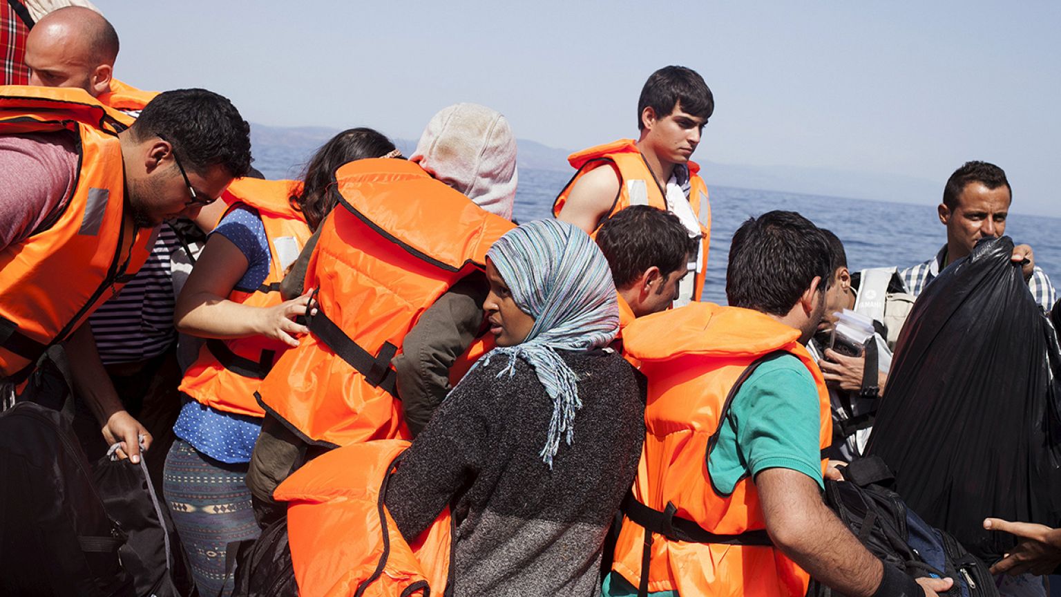 22.500 refugiados llegan a Lesbos en una semana