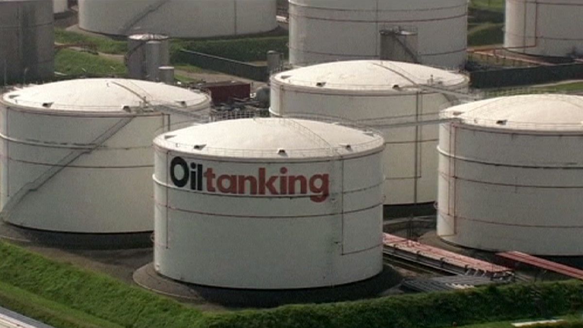 بانک «گلدمن ساکس» پیش بینی کرد: احتمال سقوط بهای نفت به زیر بشکه ای ۲۰ دلار