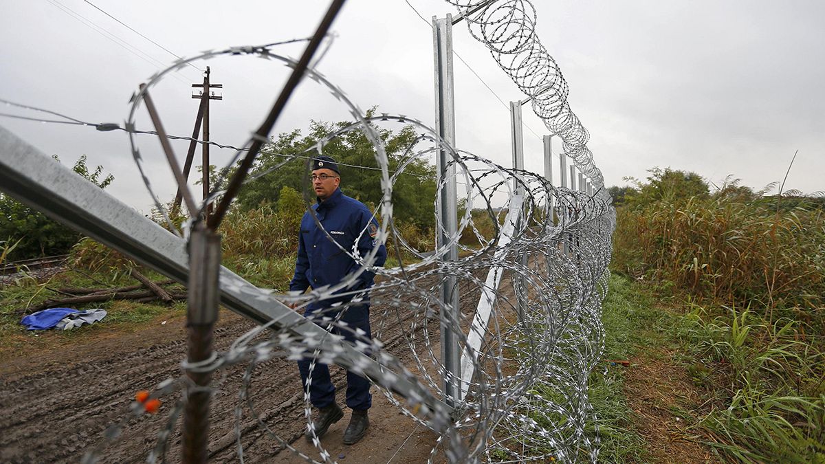 Hungary: PM Orban praises 'excellent job' of police at migrant camp